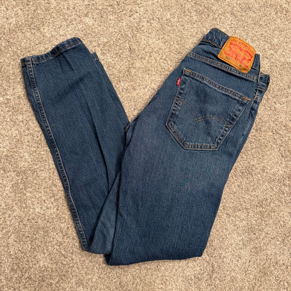Levis 511 Slim Fit Jeans Mens 30x32 Dark Wash Blue Denim Pants 04511-1907